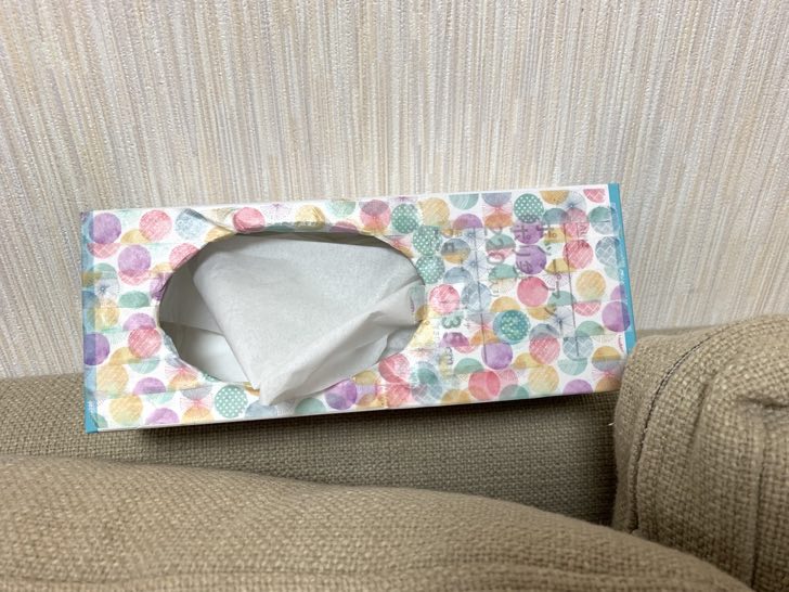 マスキングテープを貼った空き箱