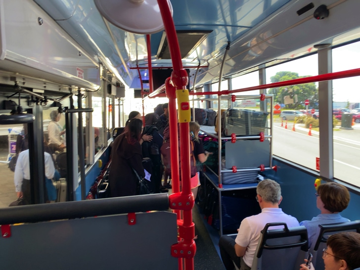 スカイバスの車内