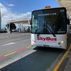 オークランド国際空港から市内へスカイバスで移動する方法とチケットの買い方を写真つきで解説