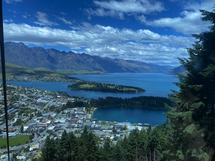 クイーンズタウン市内の景色