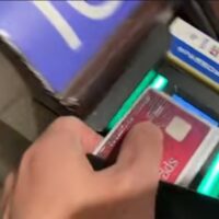 電車の改札をクレジットカードタッチ決済で通る方法